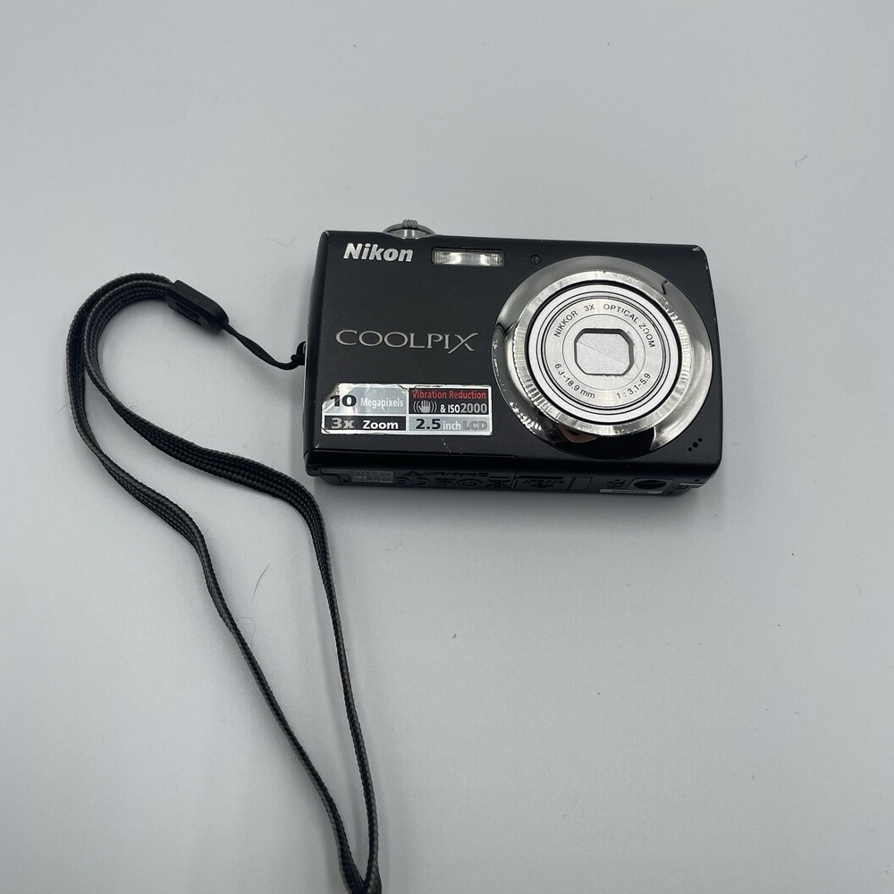Nikon Coolpix S220 10.0MP 3x Zoom Digital Camera - Black - LENS ERROR**